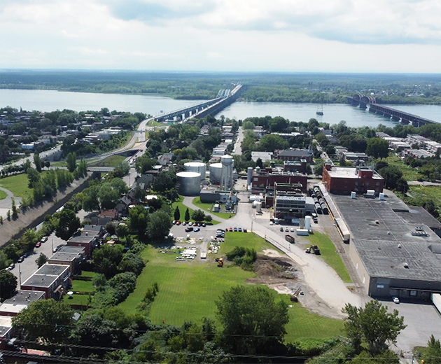 Vol de drone au dessus de Montréal